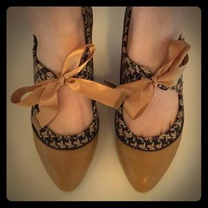 Poetic Licence “Schools Out” size 6.5/37